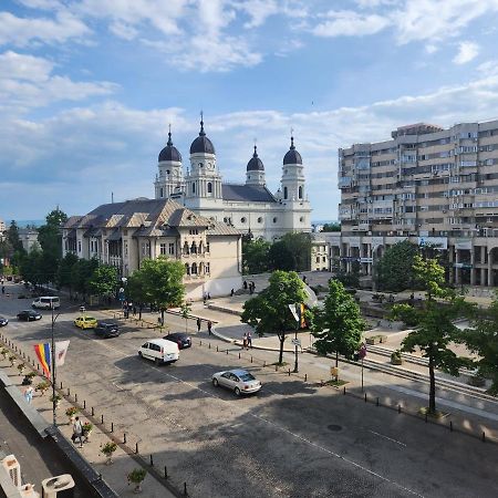Stefan Cel Mare Boulevard Pedestrian Street Palas ヤシ エクステリア 写真