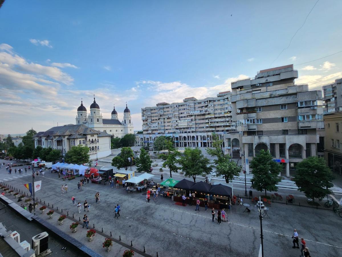 Stefan Cel Mare Boulevard Pedestrian Street Palas ヤシ エクステリア 写真